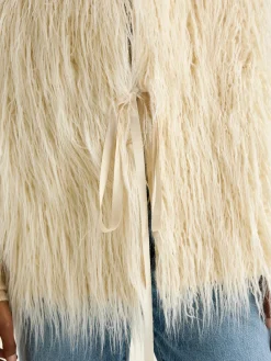 Jaden Mouwlos Vest