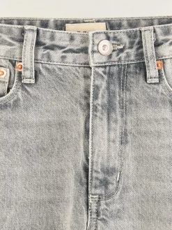 Peyo Tapered Jeans